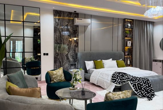 Hotel Suite
